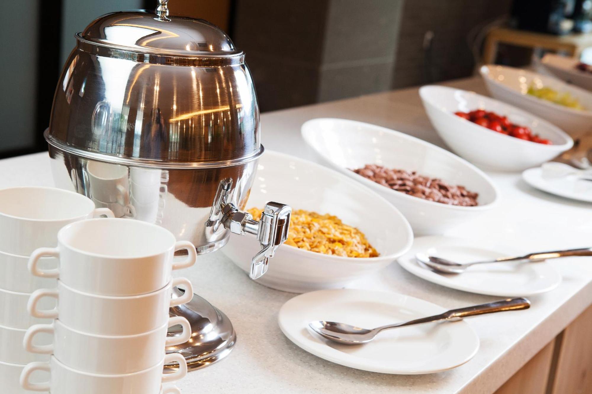 Youus Hotel Согвипхо Экстерьер фото